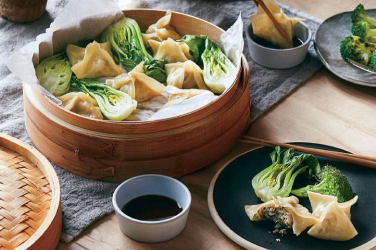What to Eat with Dumplings? 14 Delicious Things