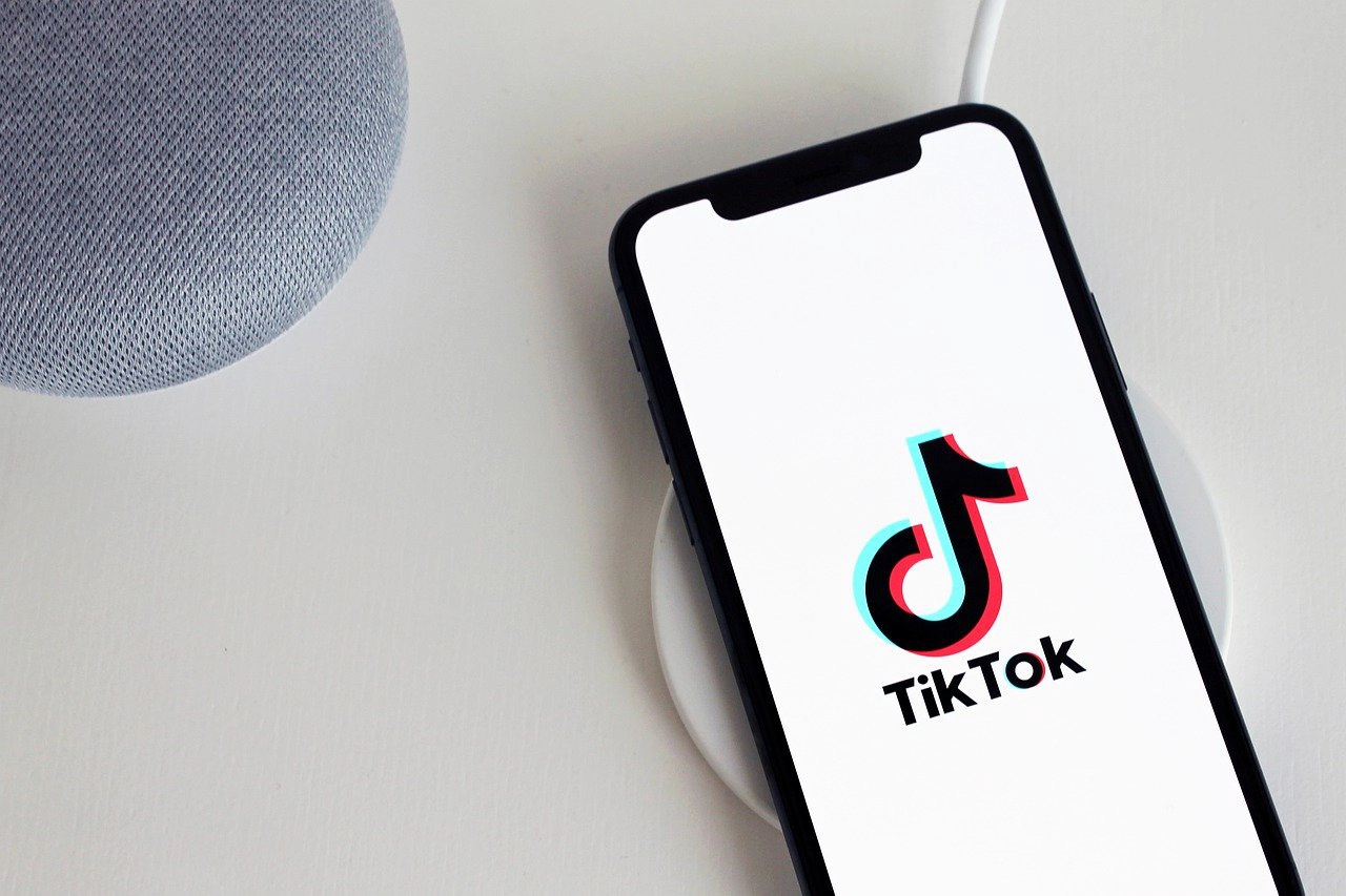 How Do You Speed Up Pictures on TikTok